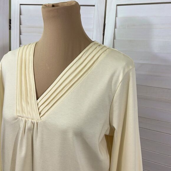 L.L. Bean Top Size Large Supima Cotton Yellow NWOT - Picture 4 of 11